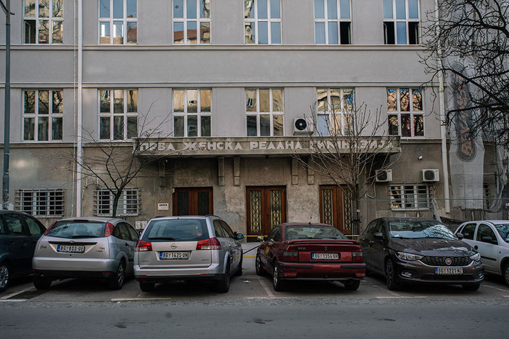Peta beogradska gimnazija - prva škola u čije klupe su sele "ženskinje"
